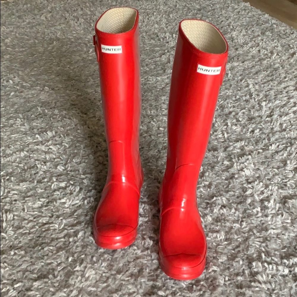 Hunter Red Rain Boots- Size 9